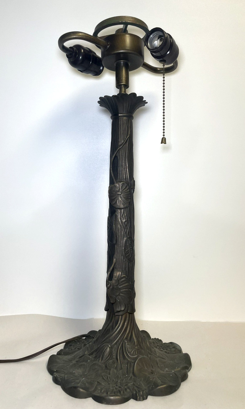 Vintage Table Lamp Hong Kong 1975 Cast Metal 20.5” As-Is One Socket Works